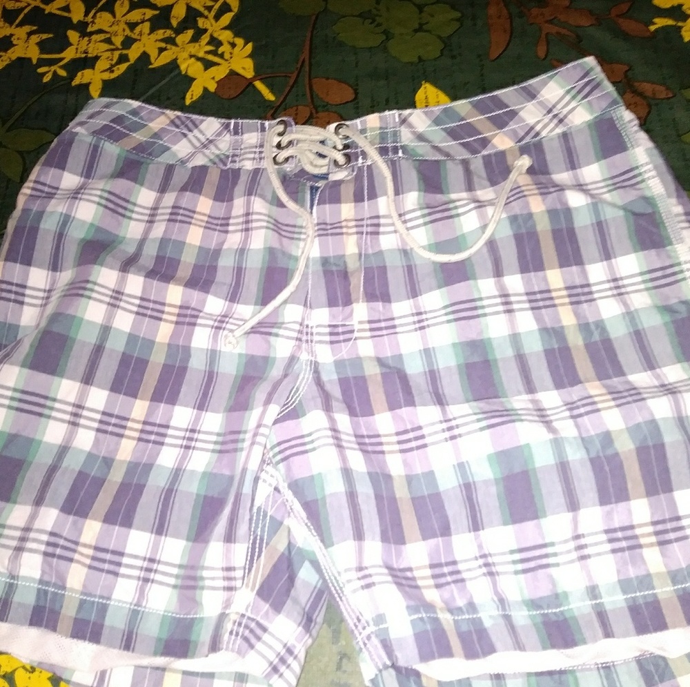 J Crew sz 33 ladies swim shorts